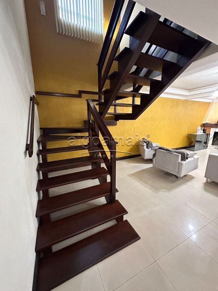 Casa de Condomínio à venda com 6 quartos, 368m² - Foto 10