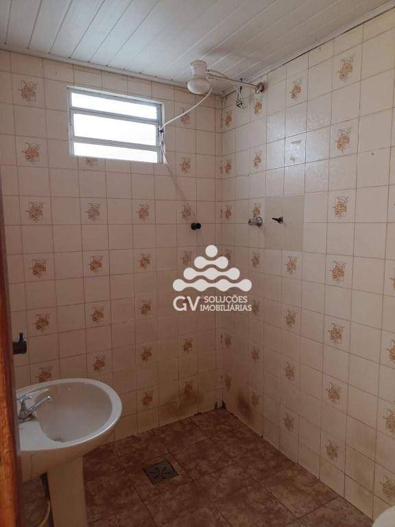 Casa à venda com 2 quartos, 180m² - Foto 11