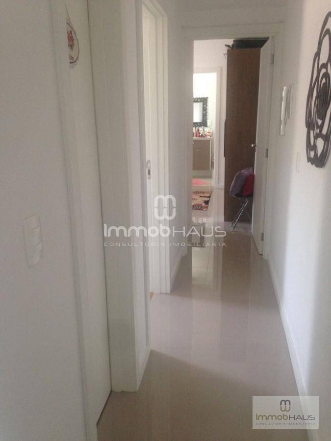 Apartamento à venda com 2 quartos, 55m² - Foto 18