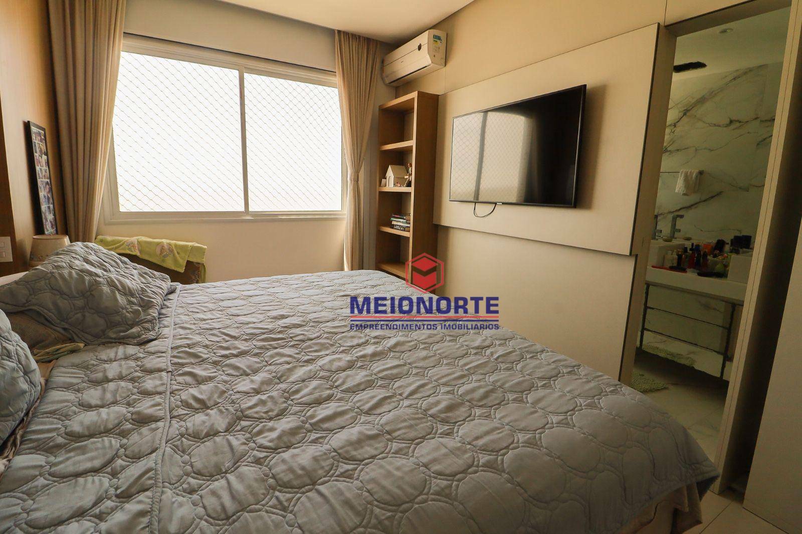 Apartamento para alugar com 3 quartos, 136m² - Foto 8