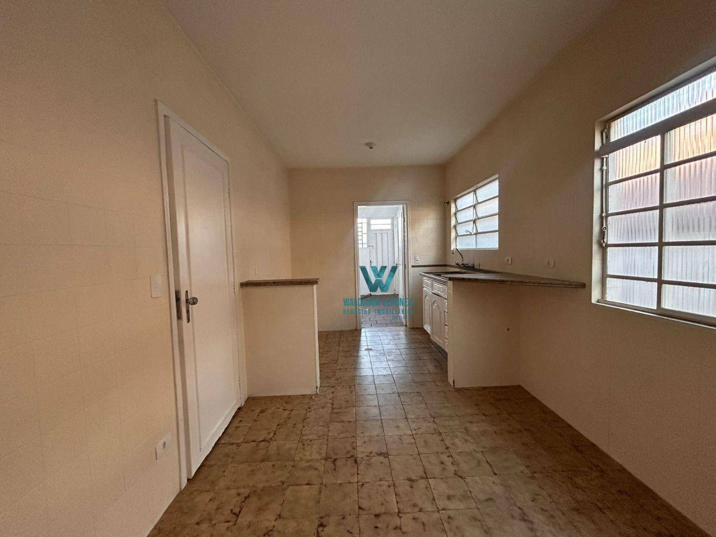 Casa para alugar com 3 quartos, 130m² - Foto 15