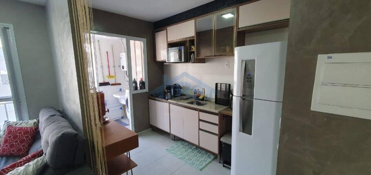 Apartamento à venda com 2 quartos, 43m² - Foto 3