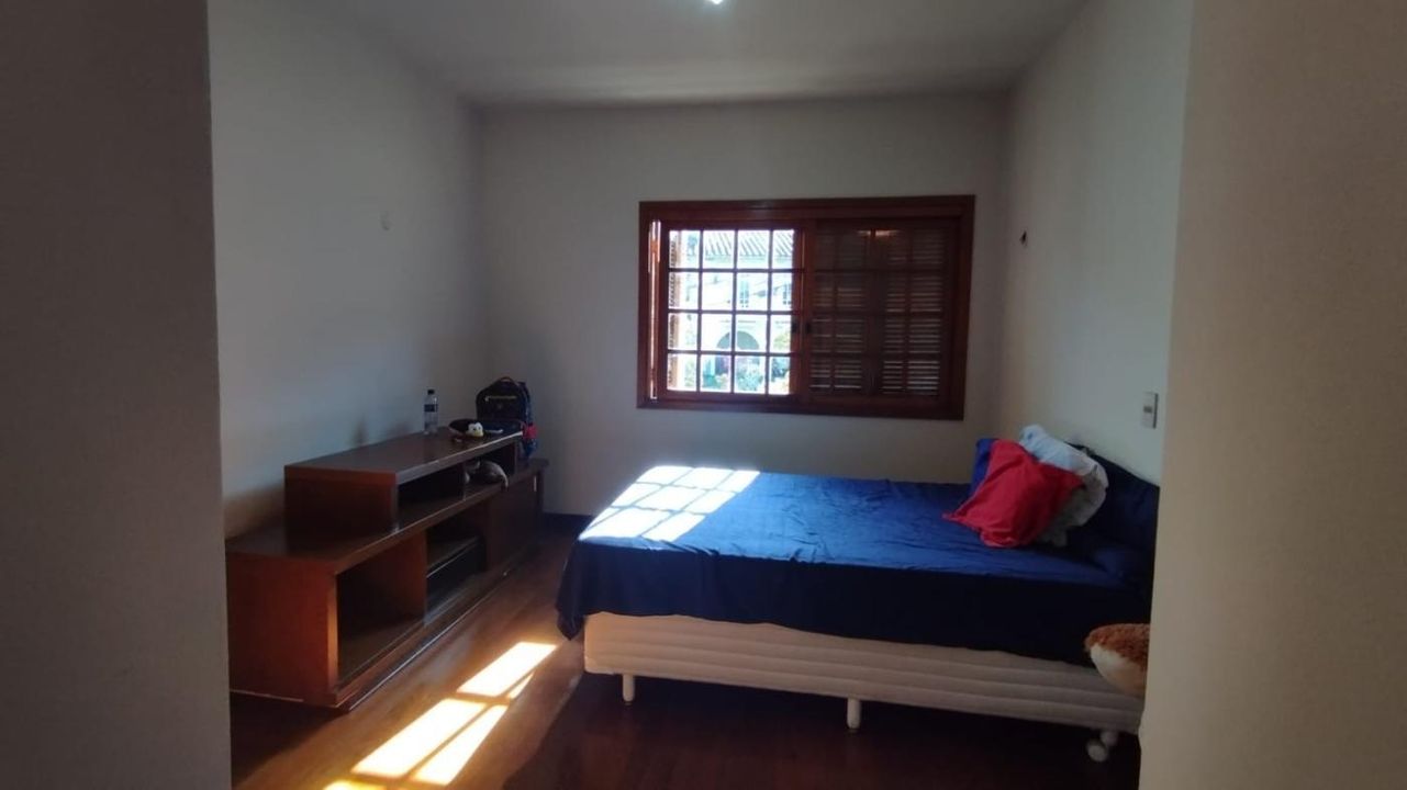 Casa de Condomínio para alugar com 4 quartos, 400m² - Foto 35