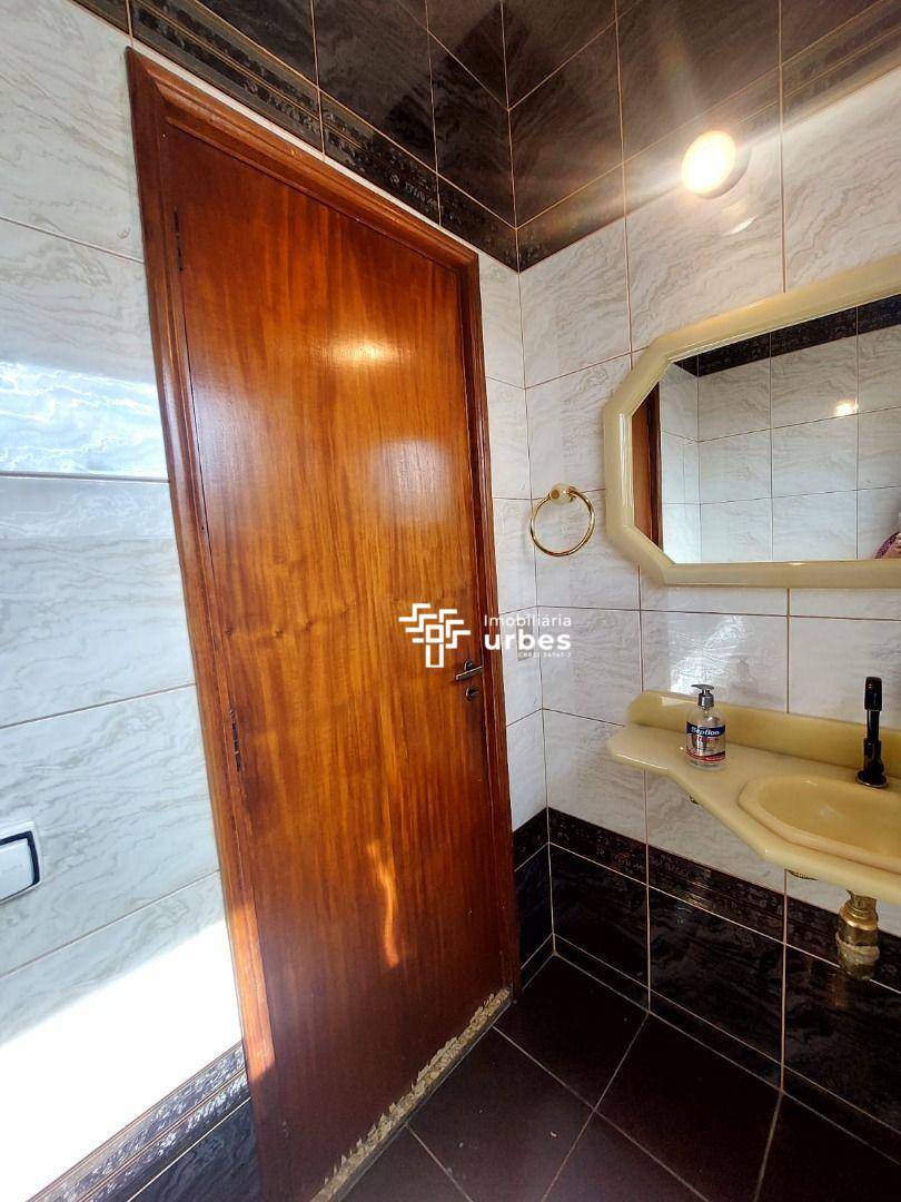 Casa para alugar com 3 quartos, 270m² - Foto 11
