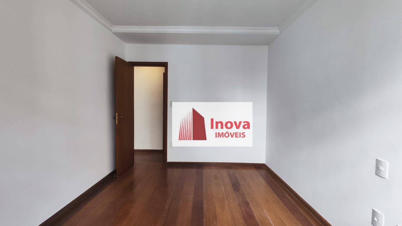 Apartamento à venda com 3 quartos, 125m² - Foto 13