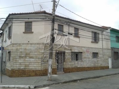 Sobrado à venda com 3 quartos, 150m² - Foto 1