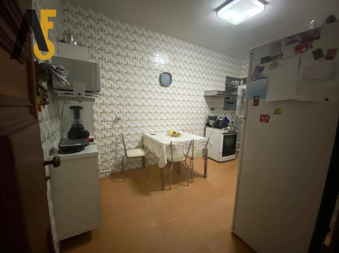 Apartamento à venda com 3 quartos, 127m² - Foto 10