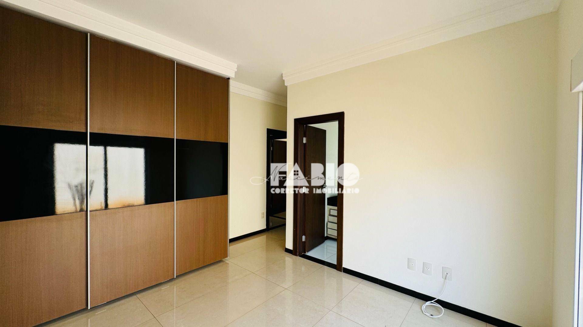 Casa à venda com 4 quartos, 350m² - Foto 31