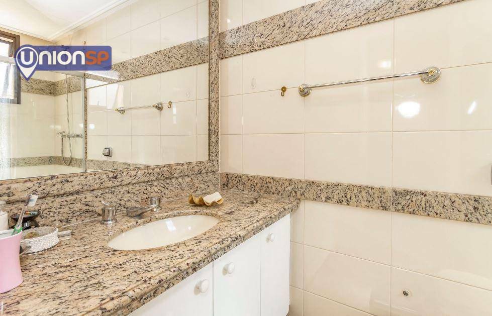 Apartamento à venda com 4 quartos, 205m² - Foto 23