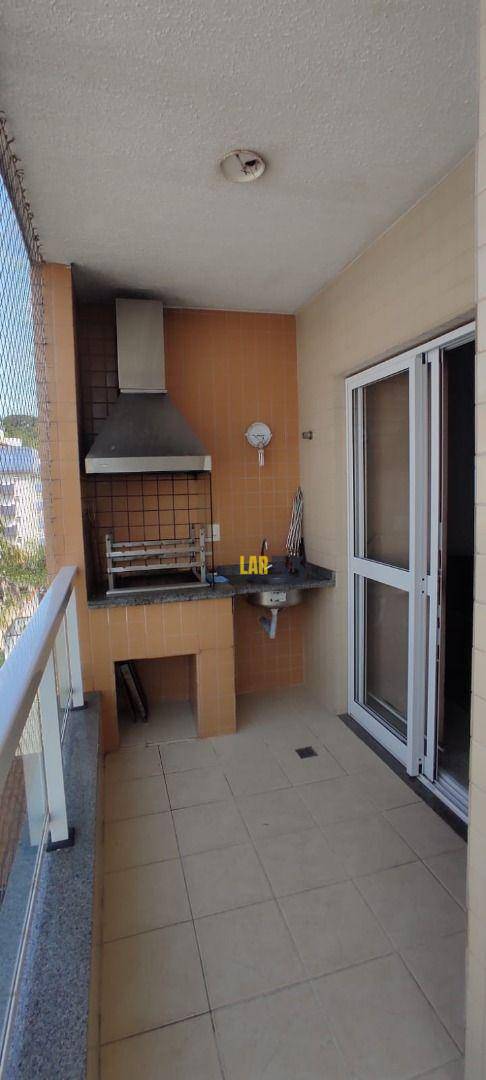 Apartamento à venda com 2 quartos, 74m² - Foto 1