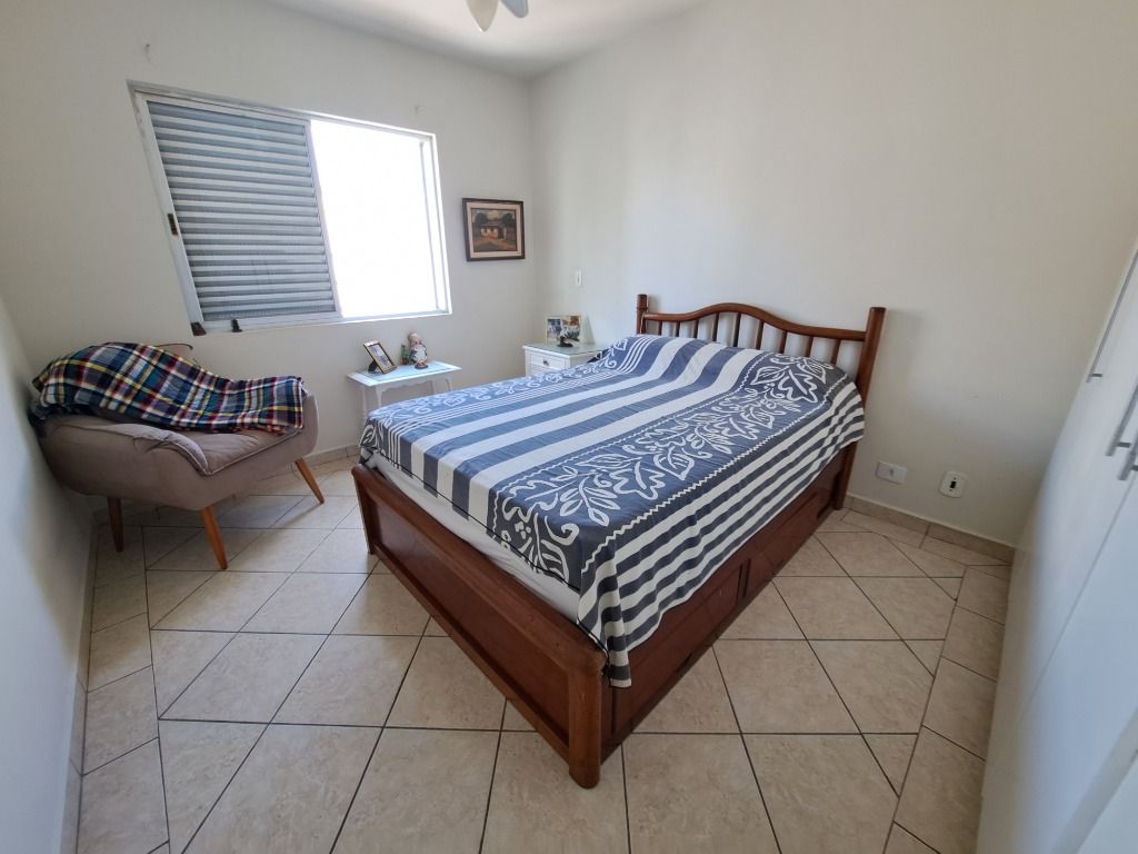 Apartamento à venda com 3 quartos, 140m² - Foto 11