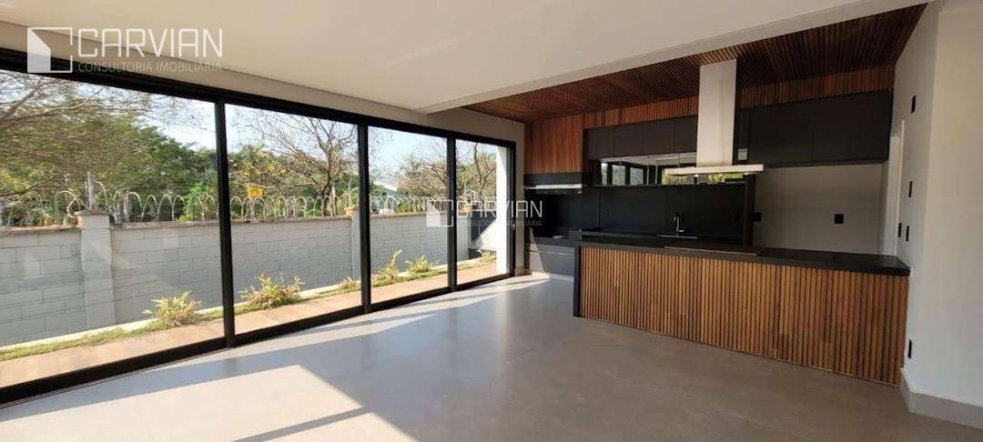 Casa de Condomínio à venda com 3 quartos, 318m² - Foto 2