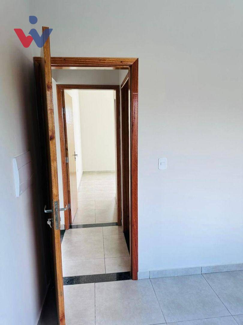 Casa à venda com 3 quartos, 68m² - Foto 12