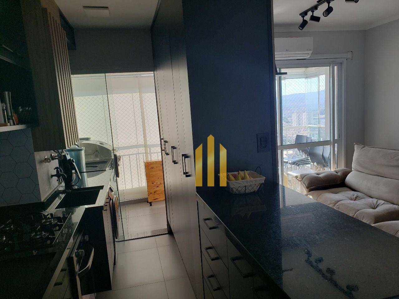 Apartamento à venda com 2 quartos, 71m² - Foto 5