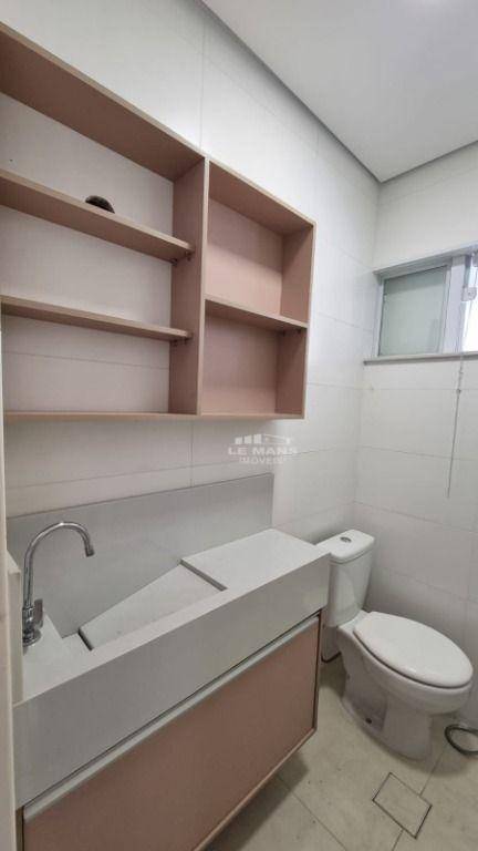 Apartamento à venda com 3 quartos, 75m² - Foto 4