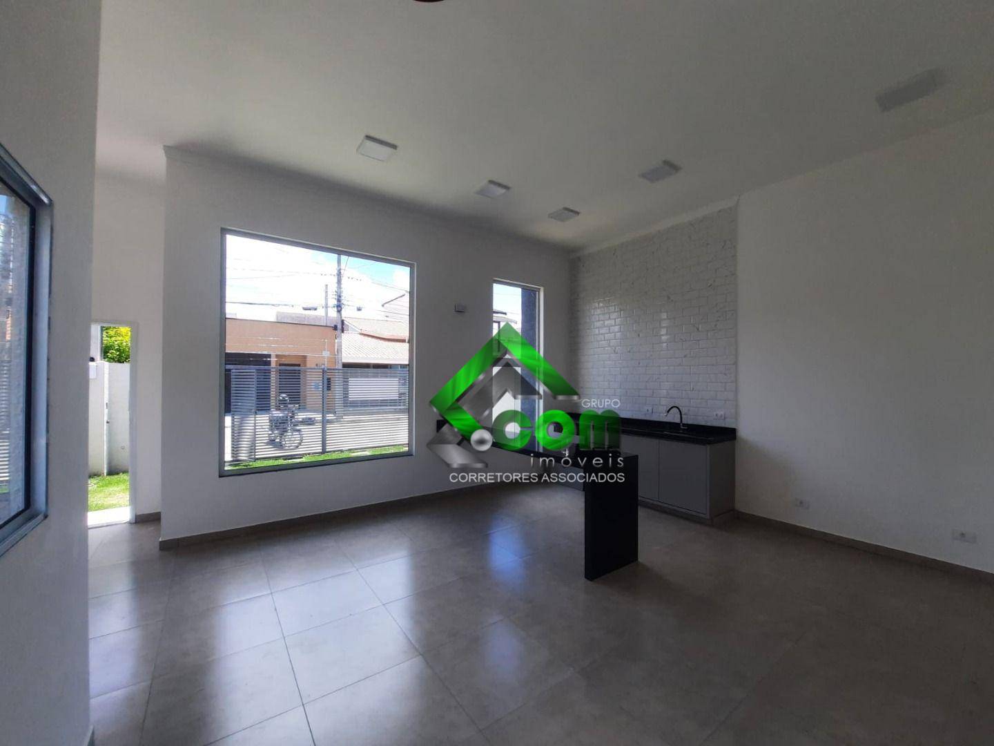 Casa à venda com 2 quartos, 100m² - Foto 4