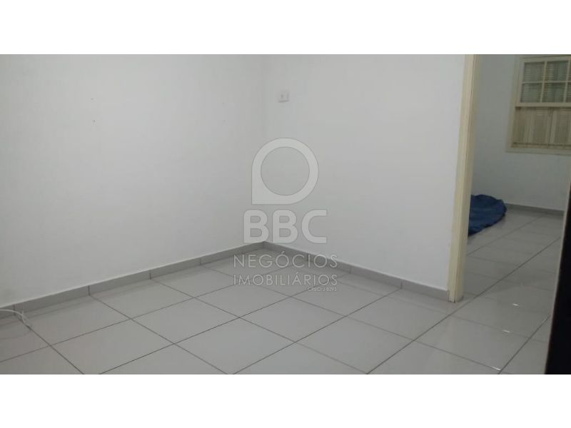 Casa à venda com 1 quarto, 110m² - Foto 2