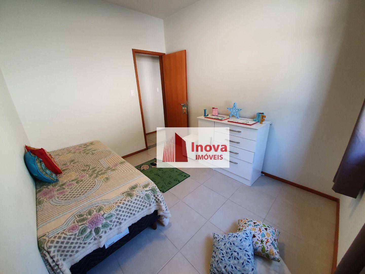 Apartamento à venda com 2 quartos, 70m² - Foto 11