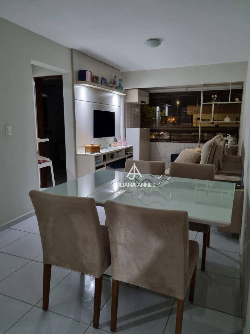 Apartamento à venda com 2 quartos, 72m² - Foto 4