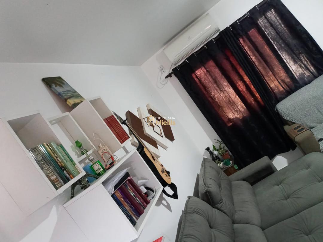 Casa à venda com 2 quartos, 77m² - Foto 7