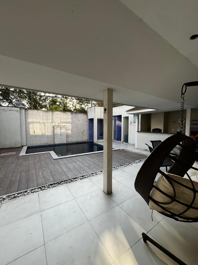 Casa de Condomínio à venda com 5 quartos, 290m² - Foto 2