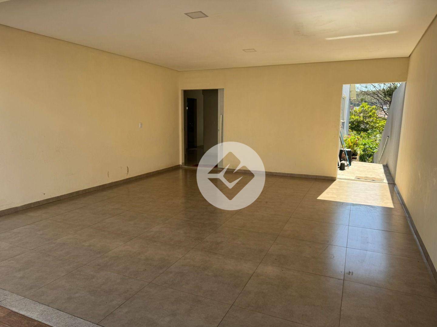 Casa à venda com 3 quartos, 191m² - Foto 4