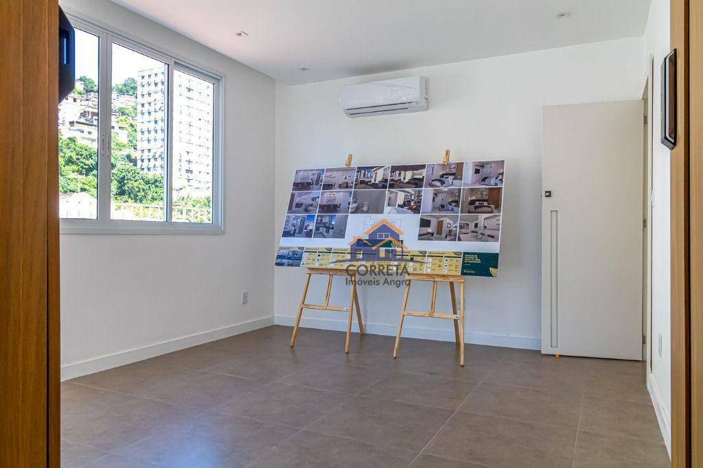 Apartamento à venda com 3 quartos, 237m² - Foto 29