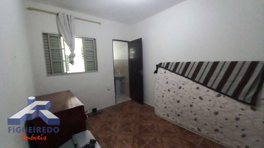 Casa à venda com 3 quartos, 88m² - Foto 11