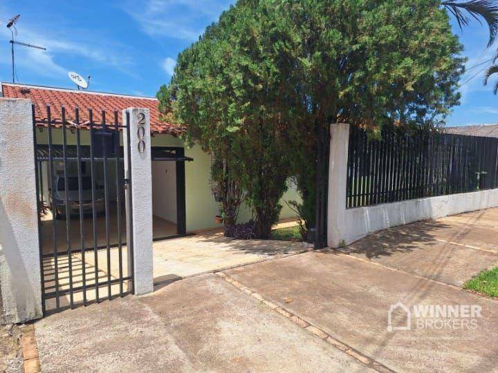 Casa à venda com 3 quartos, 217m² - Foto 2