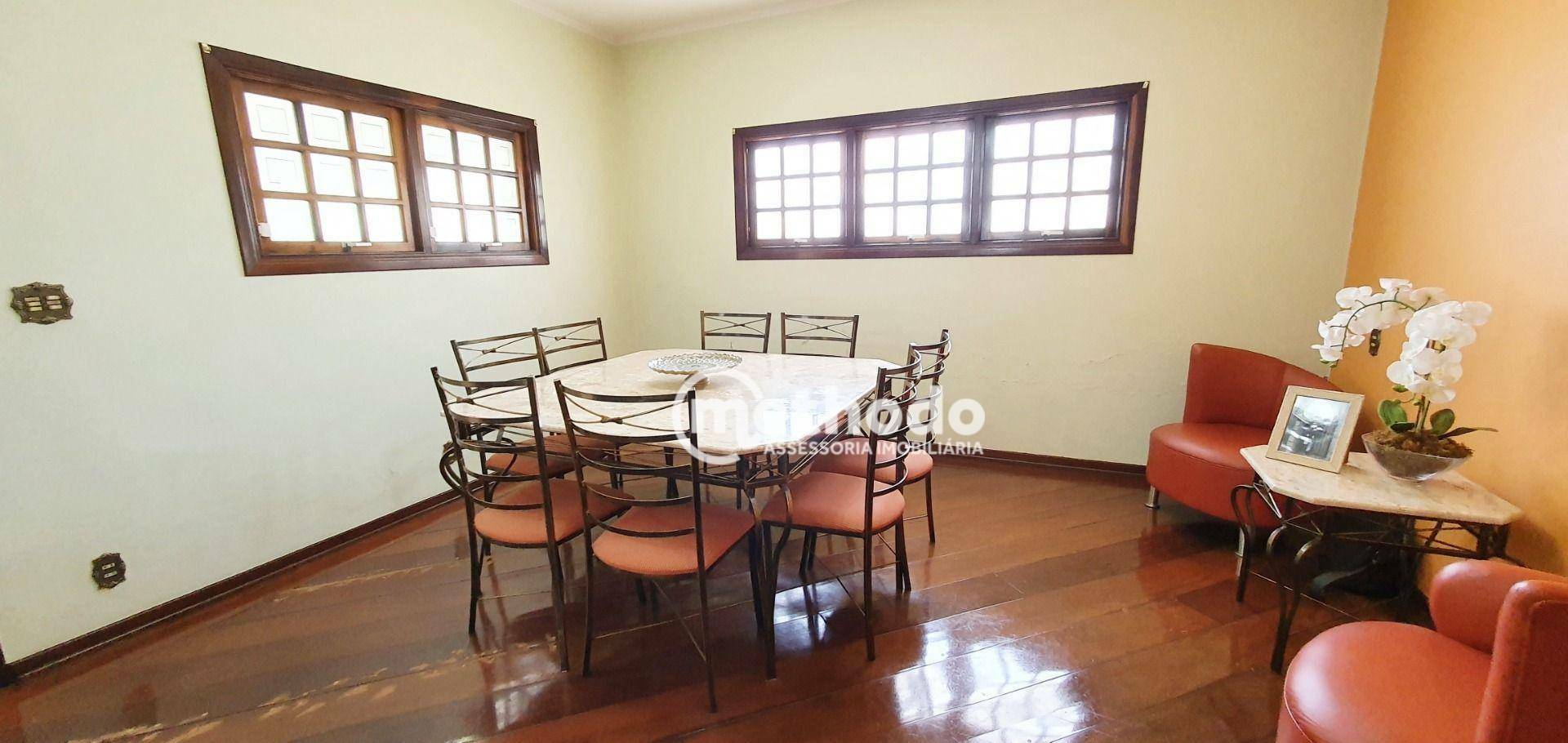 Casa à venda com 3 quartos, 251m² - Foto 4