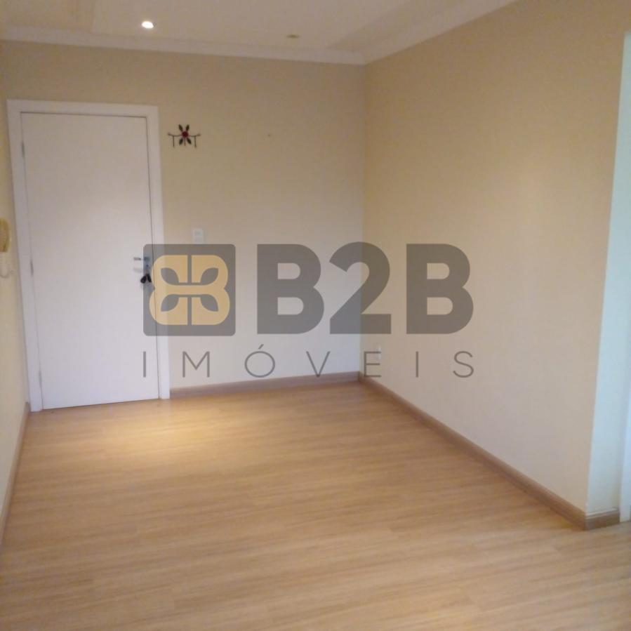 Apartamento à venda com 3 quartos, 80m² - Foto 4