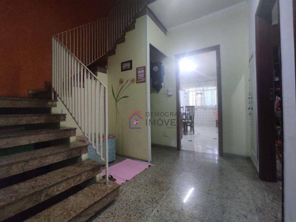 Sobrado à venda com 3 quartos, 237m² - Foto 10