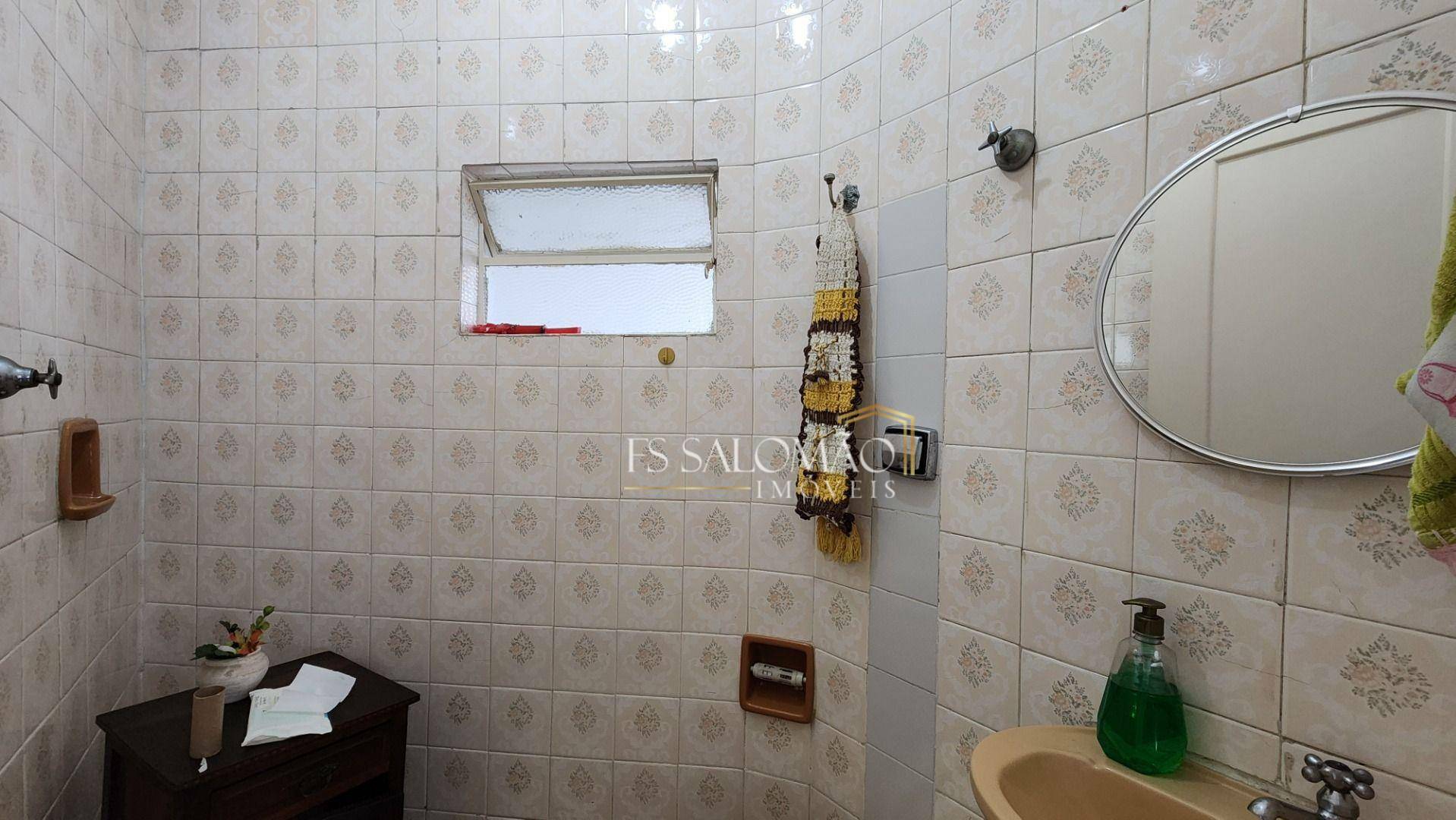 Casa à venda com 4 quartos, 240m² - Foto 17