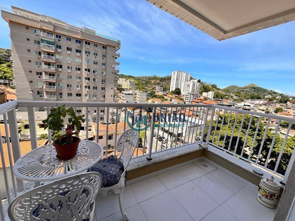 Apartamento à venda com 2 quartos, 61m² - Foto 2