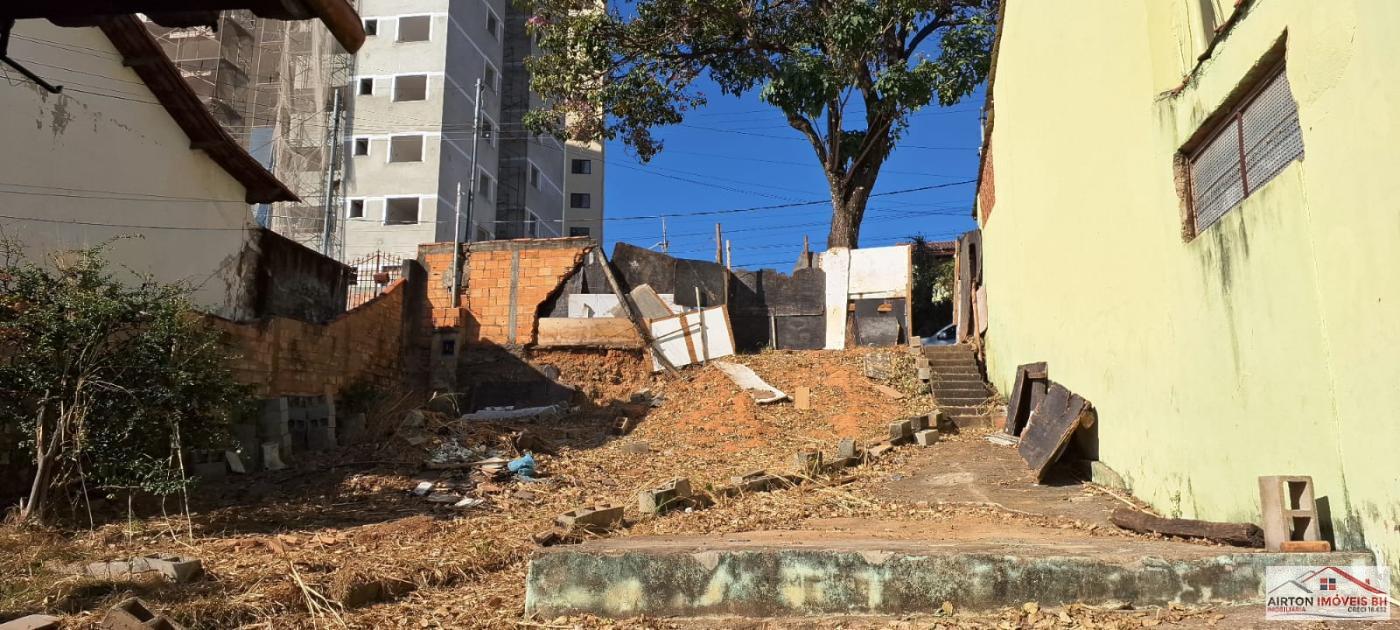 Casa à venda com 3 quartos, 360m² - Foto 5