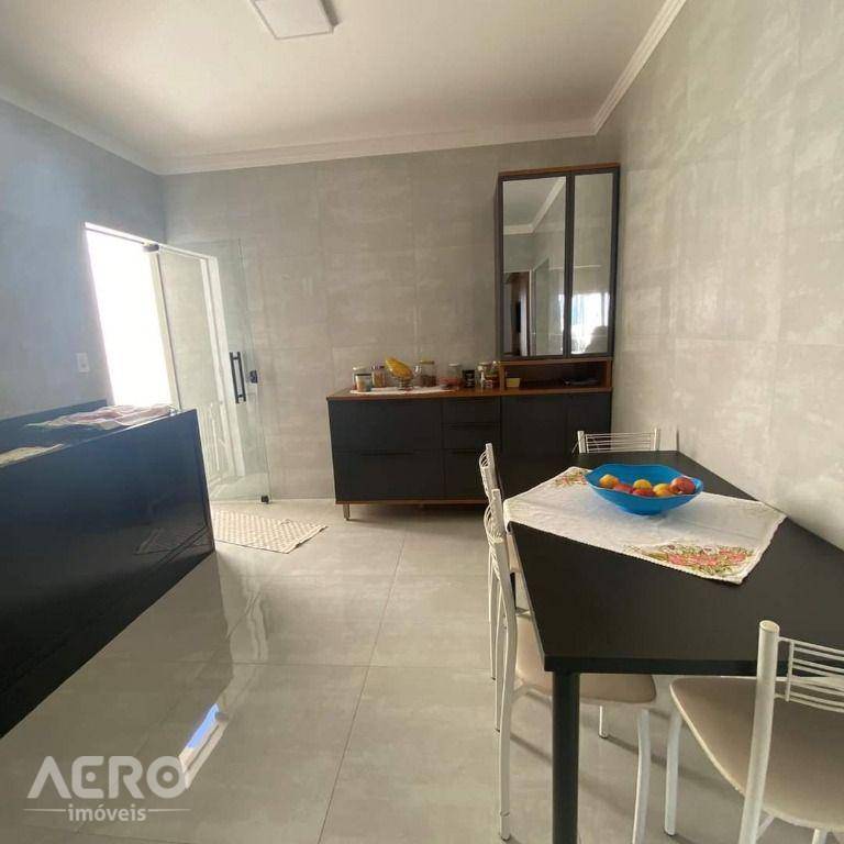 Casa à venda com 2 quartos, 133m² - Foto 6