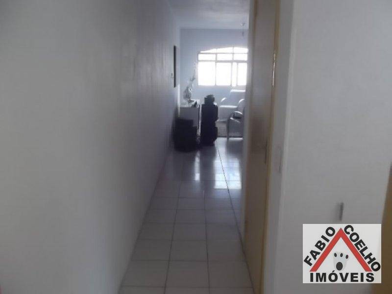 Sobrado à venda com 2 quartos, 141m² - Foto 4