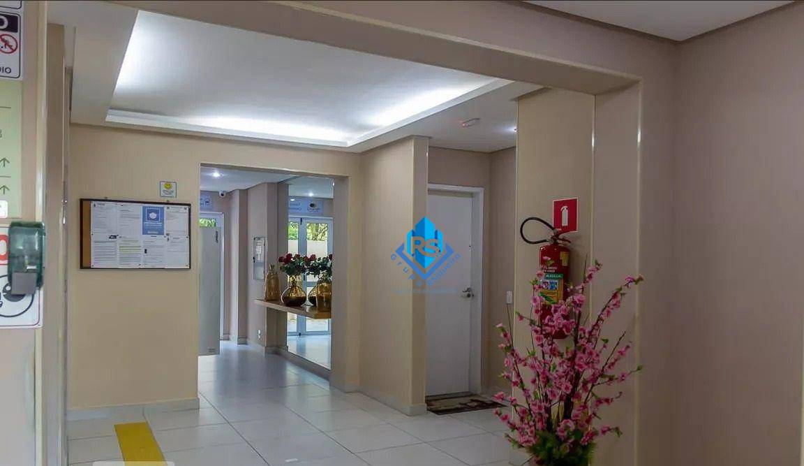 Apartamento para alugar com 2 quartos, 50m² - Foto 13
