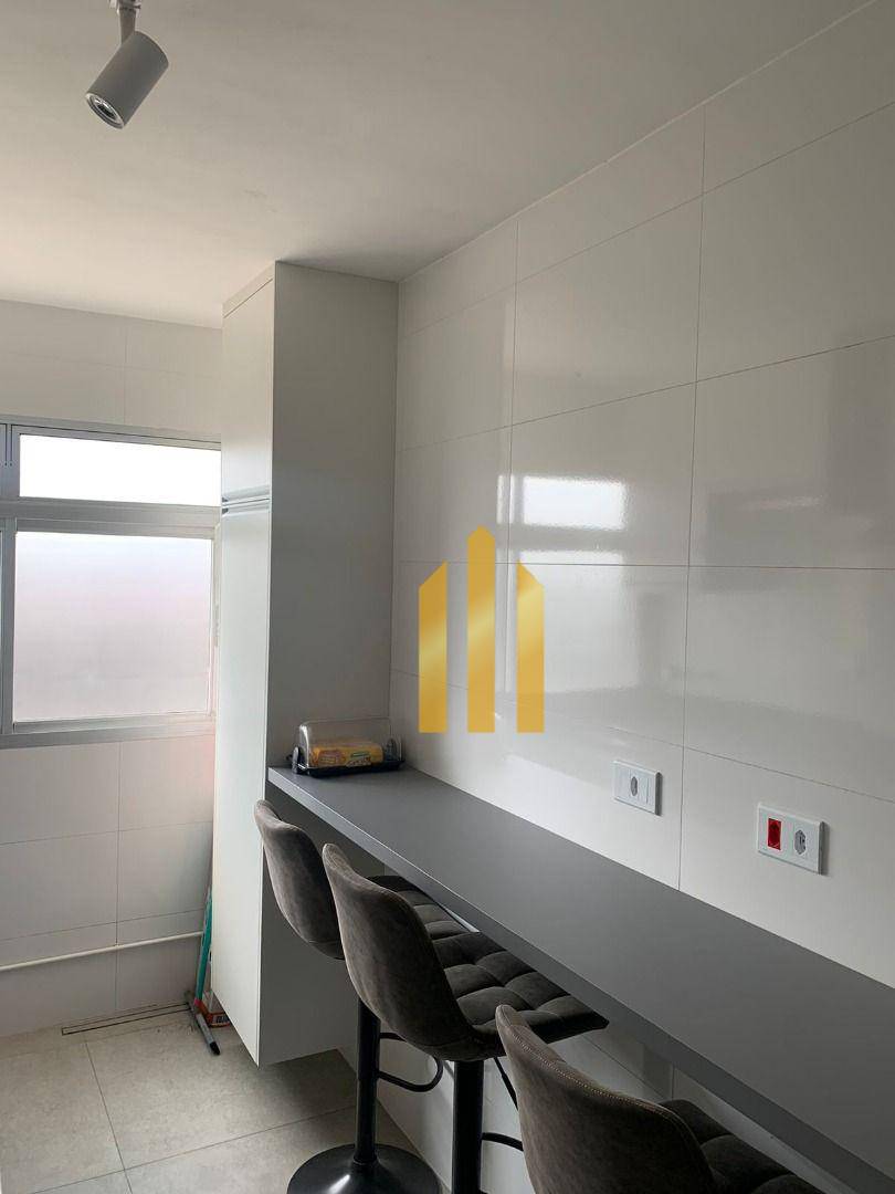 Apartamento à venda com 2 quartos, 60m² - Foto 6