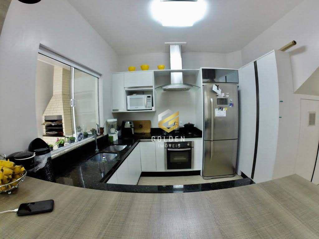 Sobrado à venda com 3 quartos, 180m² - Foto 5