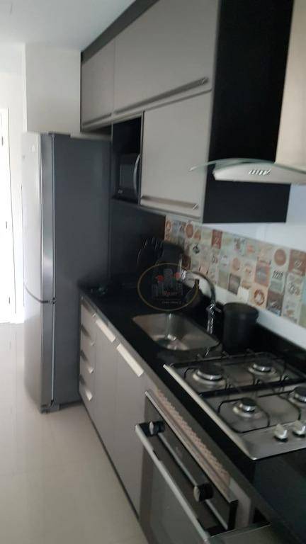 Apartamento para alugar com 2 quartos, 80m² - Foto 6