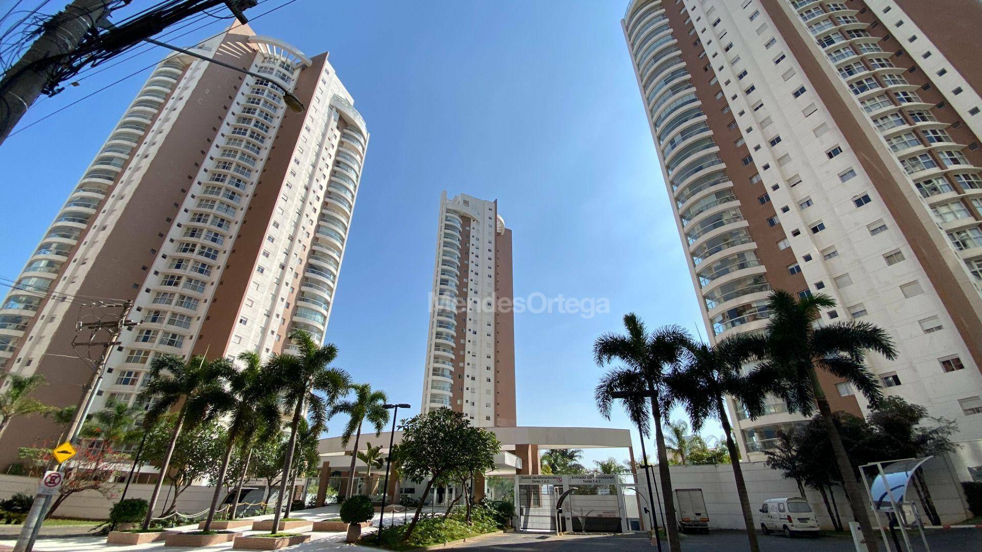 Apartamento à venda com 3 quartos, 236m² - Foto 1