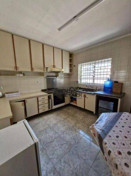 Casa à venda com 2 quartos, 120m² - Foto 10