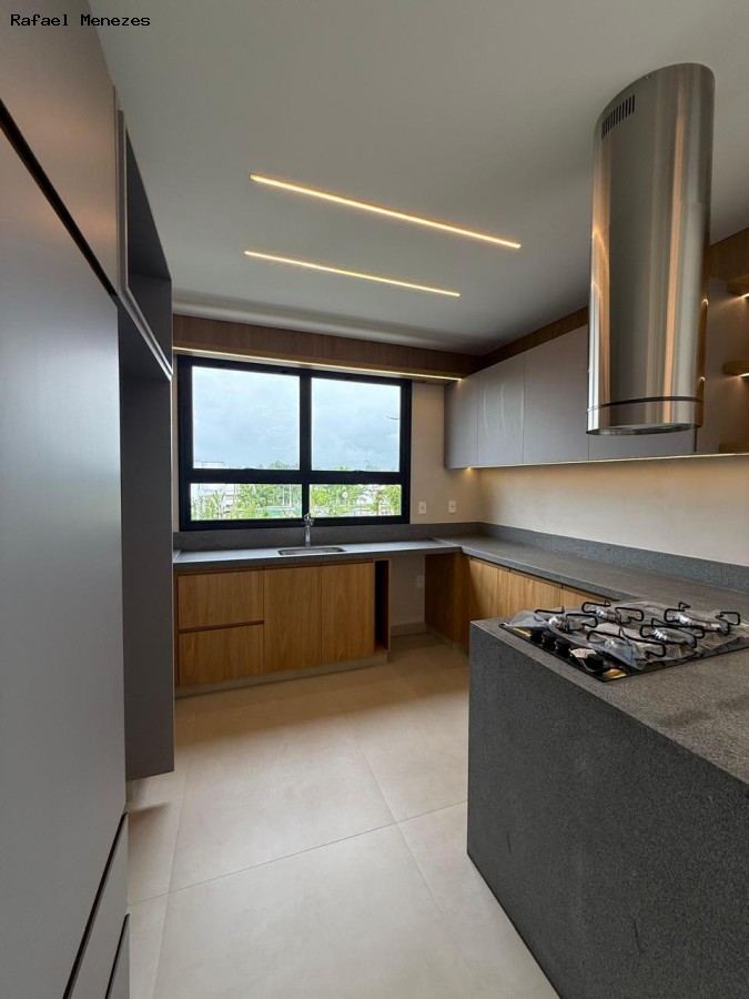 Casa de Condomínio à venda com 3 quartos, 210m² - Foto 9