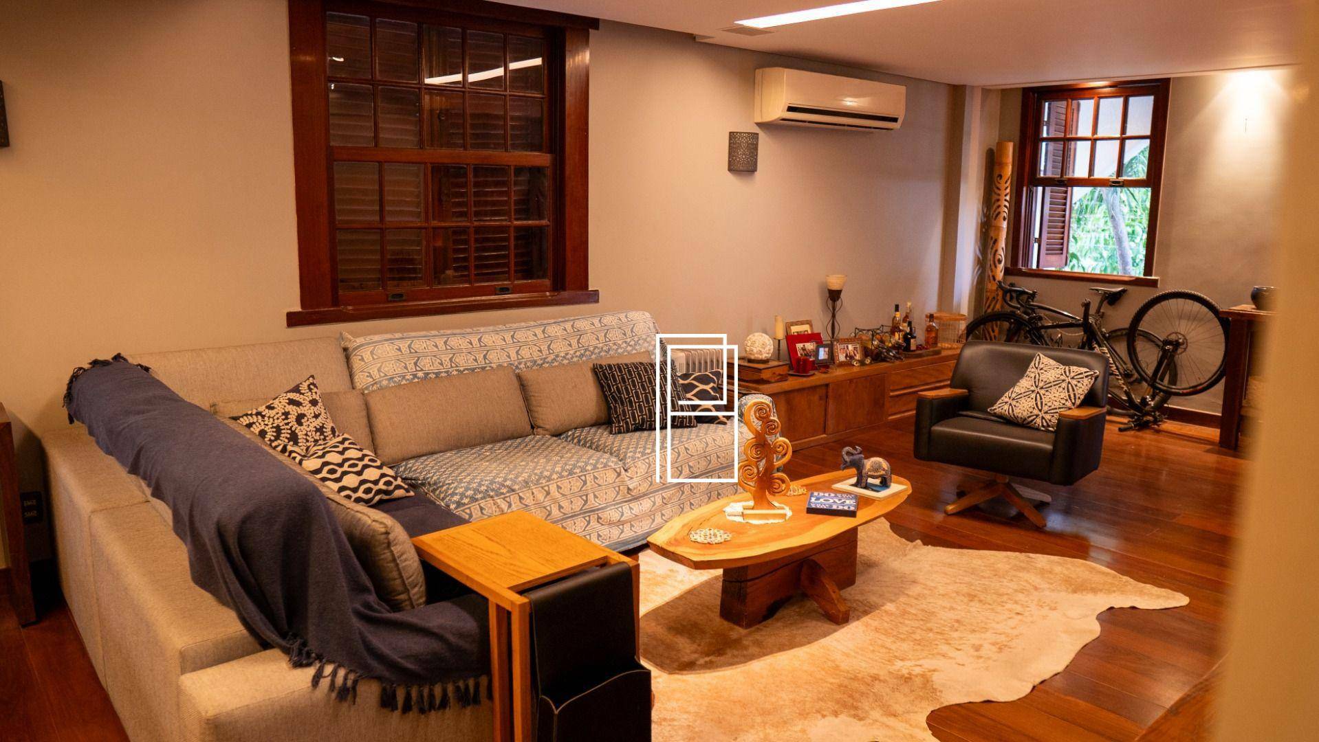 Casa à venda com 4 quartos, 300m² - Foto 25