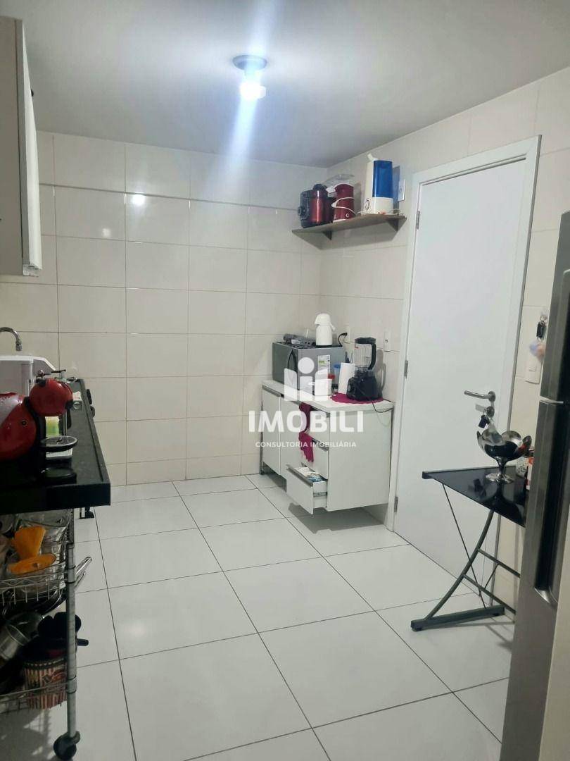 Apartamento à venda com 3 quartos, 96m² - Foto 12