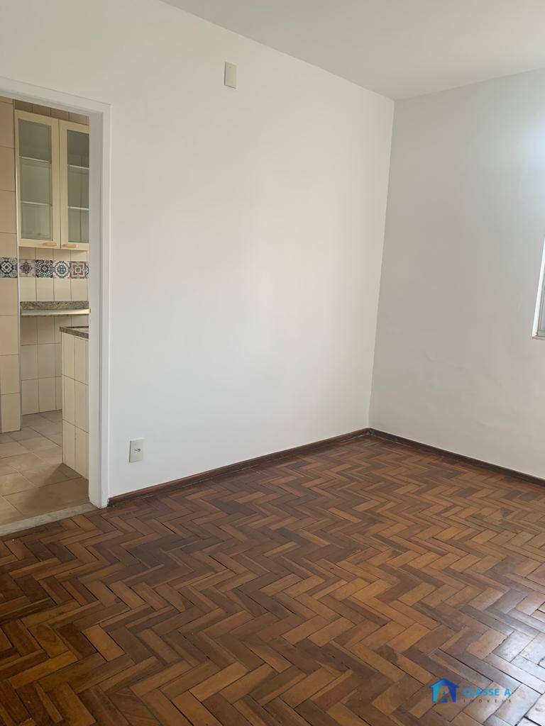 Apartamento à venda com 3 quartos, 134m² - Foto 13