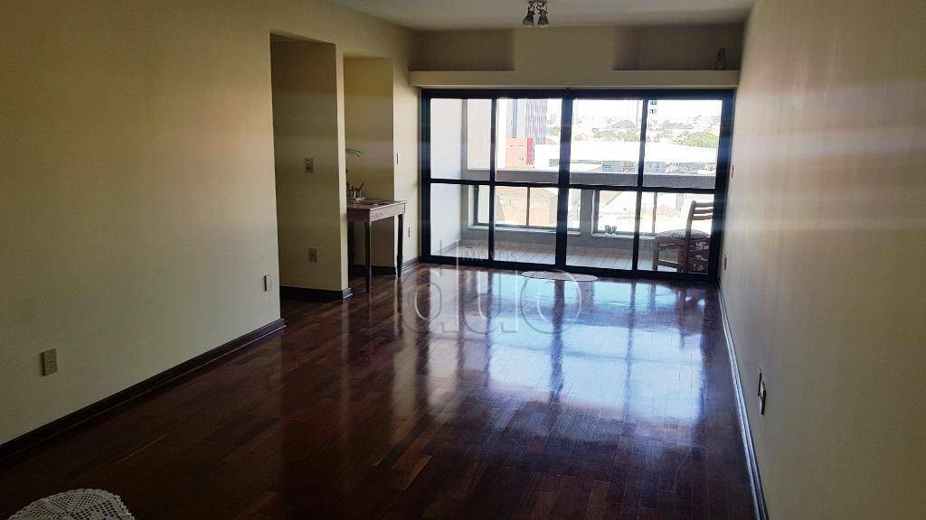 Apartamento à venda com 3 quartos, 113m² - Foto 1