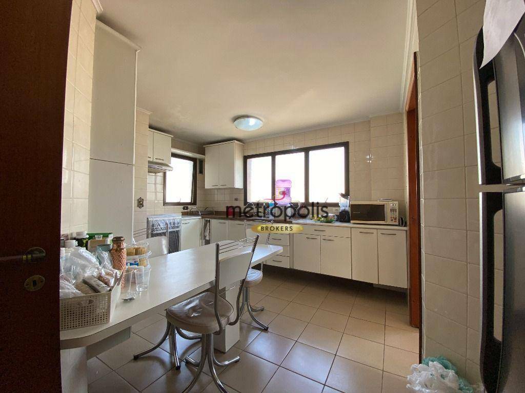 Apartamento à venda com 3 quartos, 178m² - Foto 19