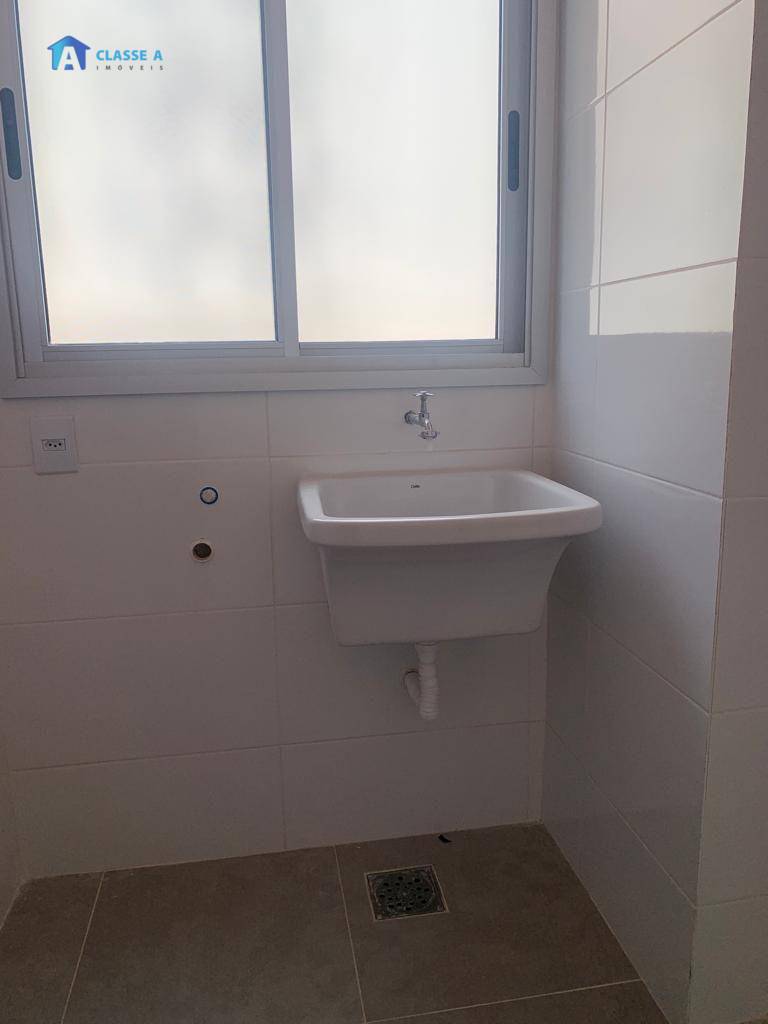 Apartamento à venda com 2 quartos, 62m² - Foto 11